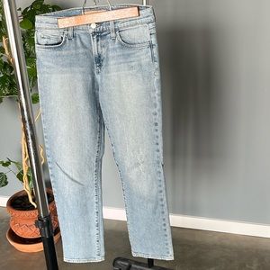 Joe’s jeans The Lara mid rise cigarettes crop
